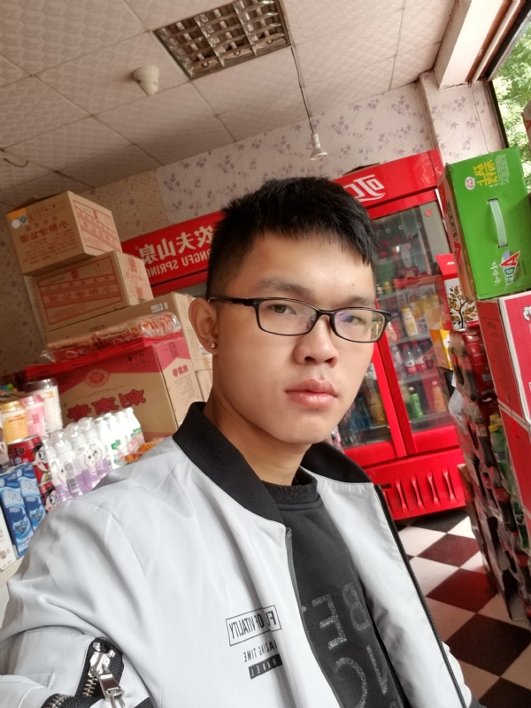 柒年的第一张照片--浦城交友网