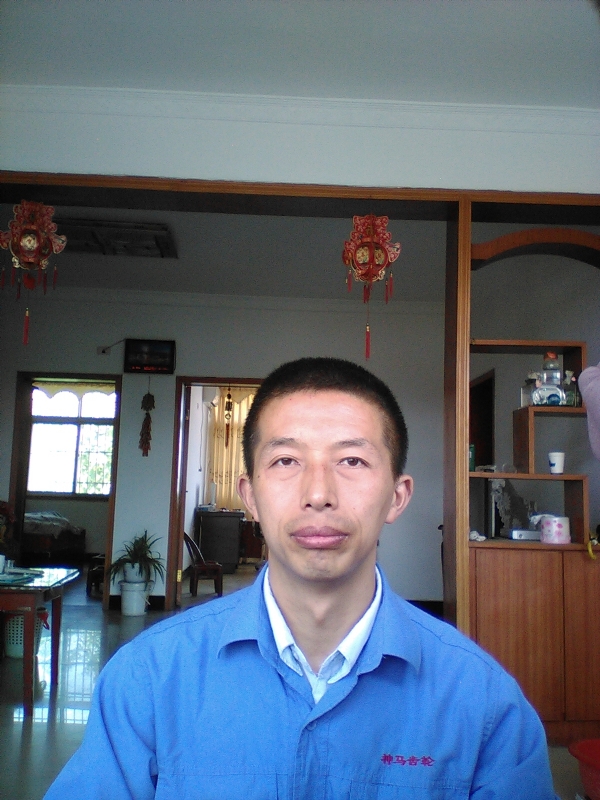 红玫瑰的第一张照片--浦城交友网