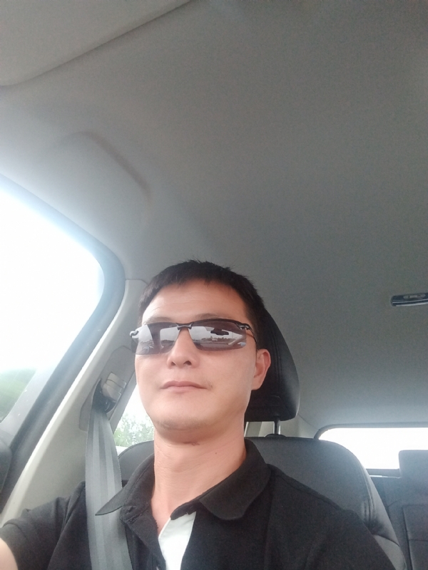 孤独的男人的第一张照片--浦城交友网