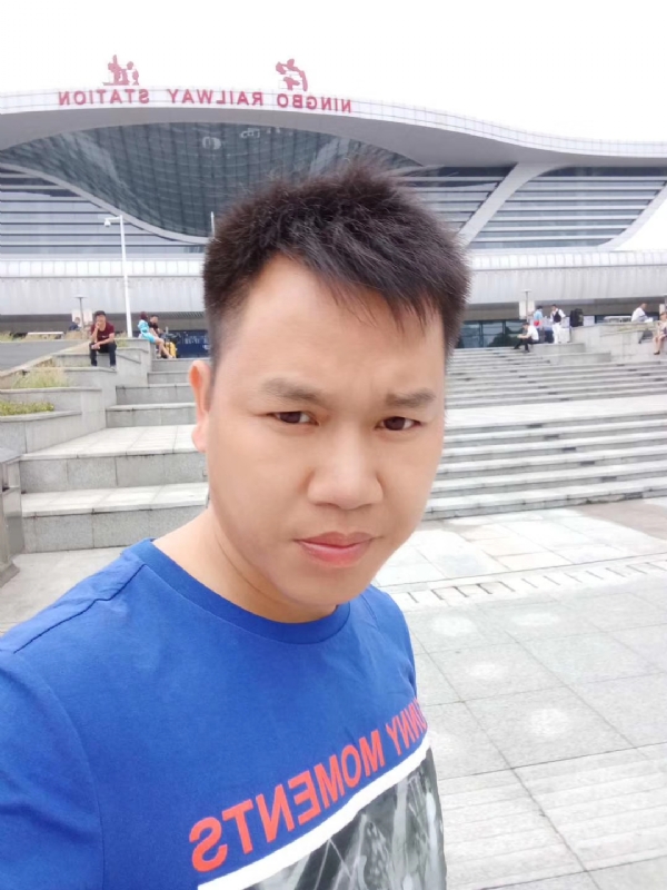 笑对人生的第一张照片--浦城交友网