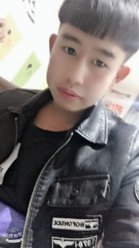 军绿色的第一张照片--浦城交友网