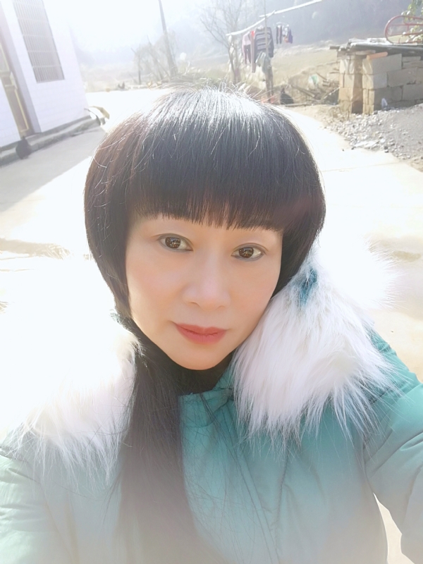 金鱼儿的第一张照片--浦城交友网