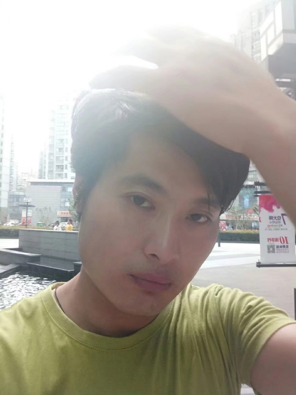 钢铁侠的第一张照片--浦城交友网