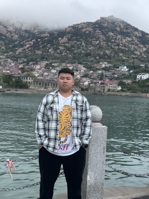 谨慎的第一张照片--浦城交友网
