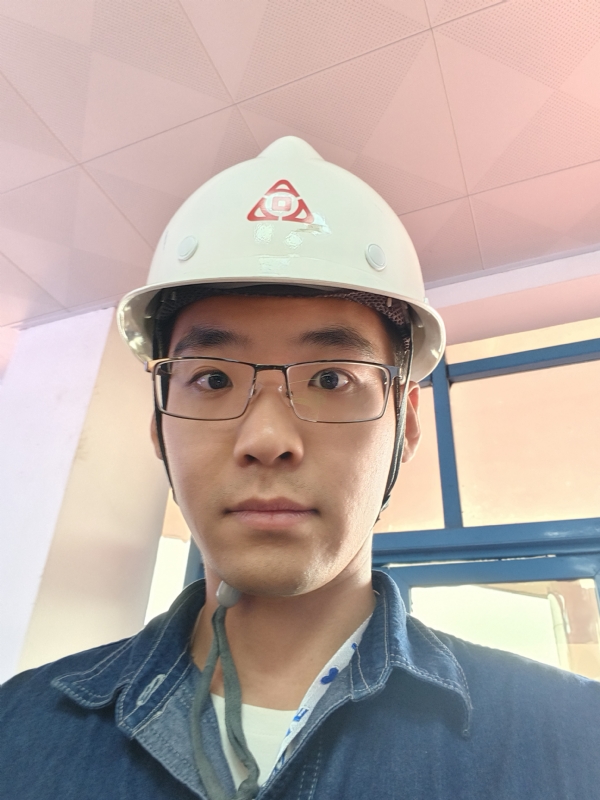 何鹏宇的第二张照片--浦城交友网