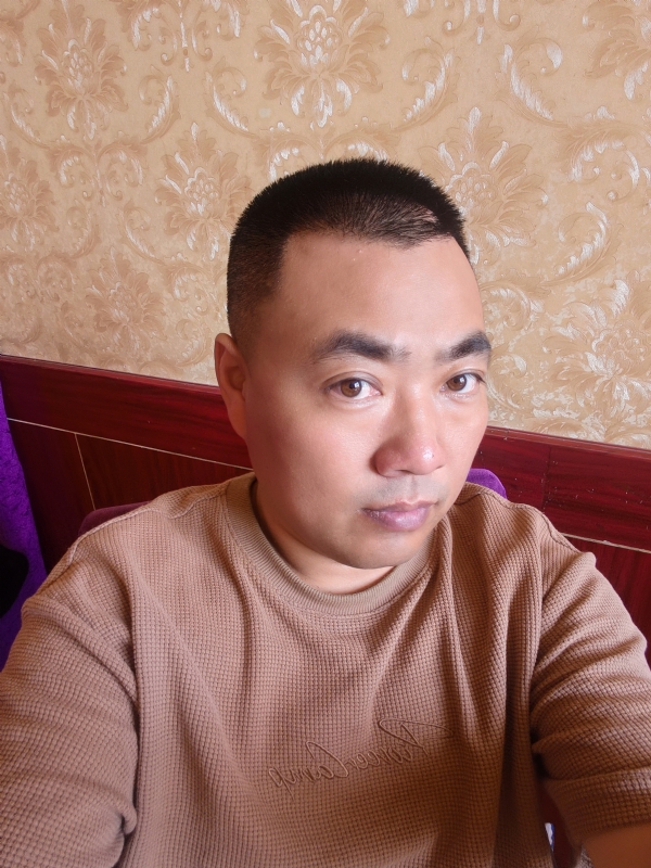 擦亮眼睛向前看的第一张照片--浦城交友网